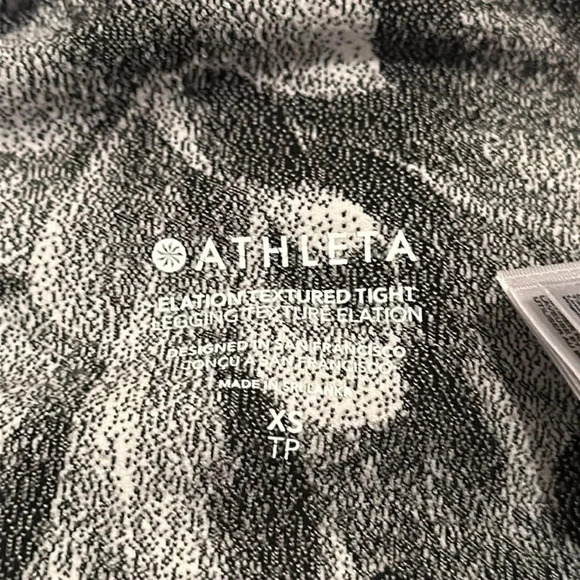 Athleta Elation Textured Tight Legging Chakra Floral Black Sea Salt Size XS - Picture 4 of 5